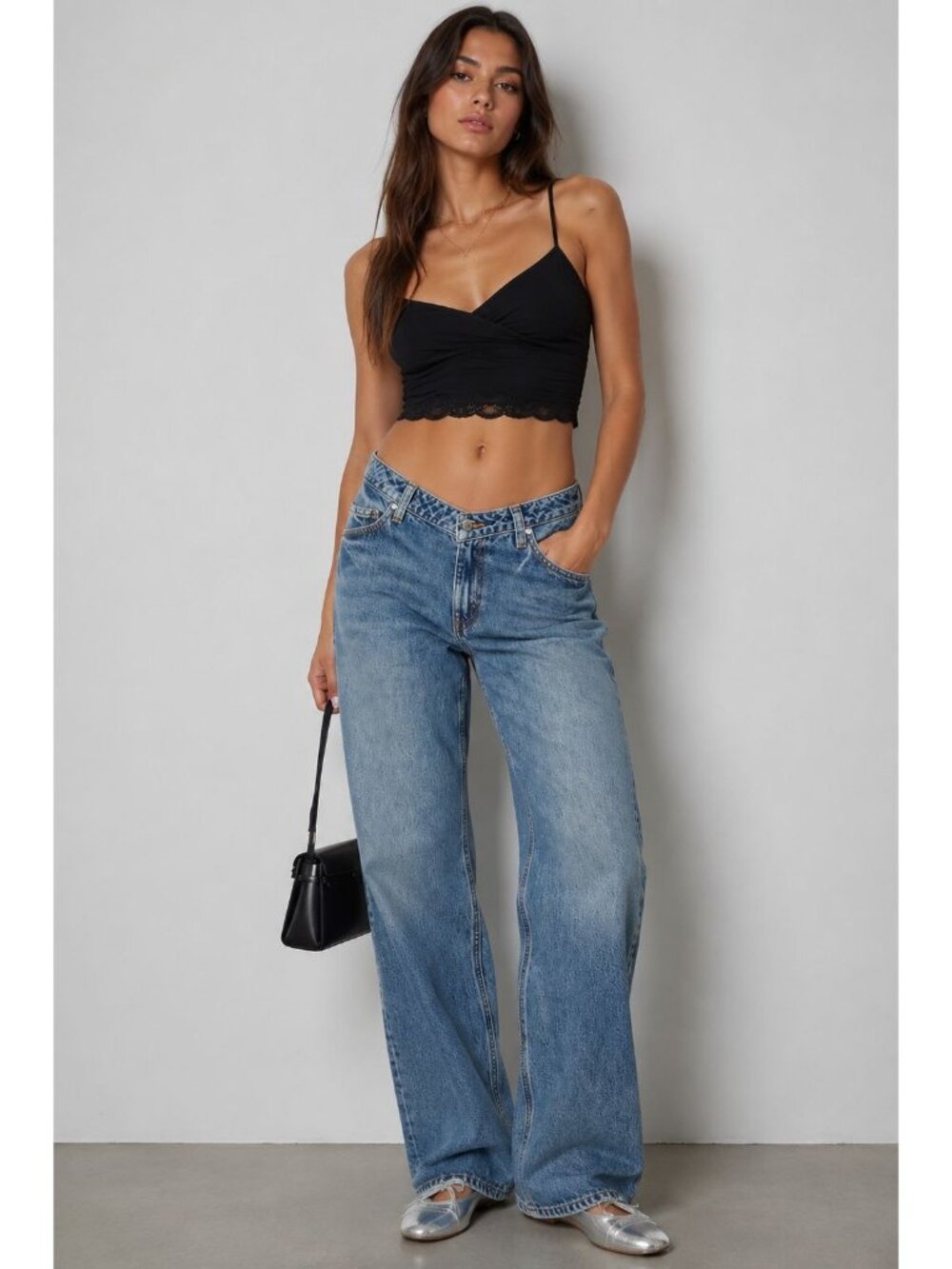 Lovers & Friends V Front Curve Jeans Size 25